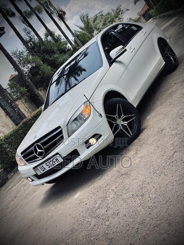 Mercedes-Benz C200 2011 White