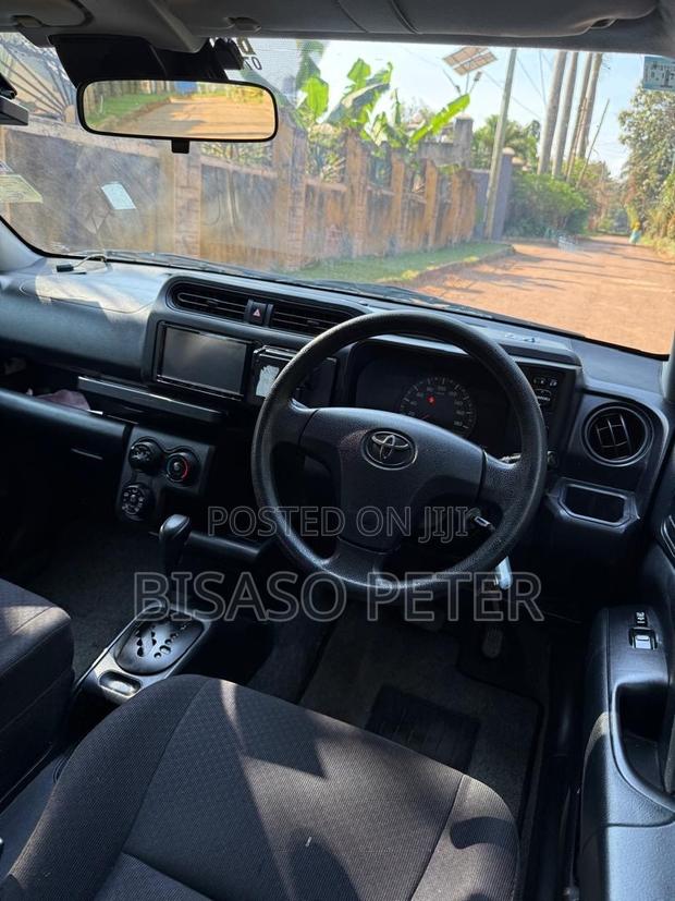 Toyota Probox 2017 Silver