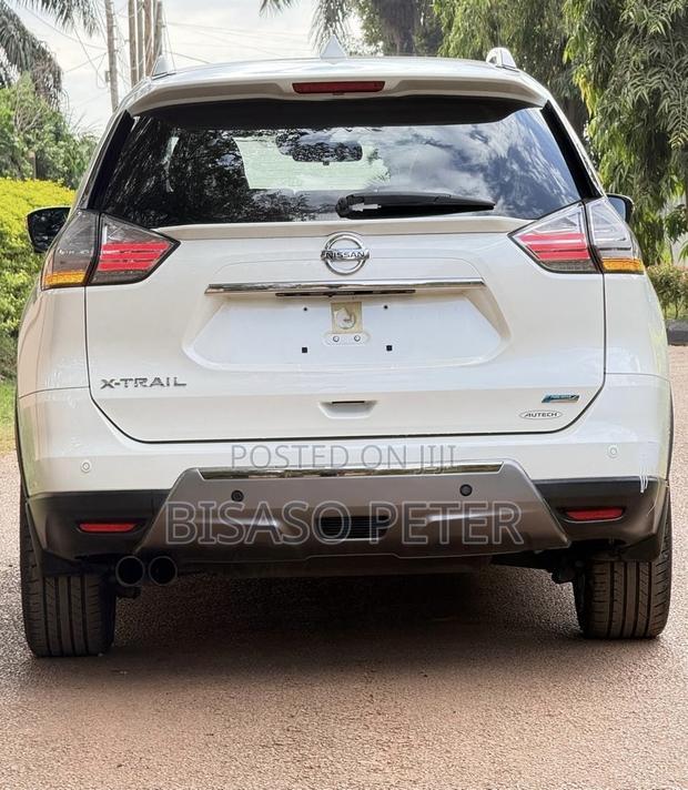 Nissan X-Trail 2017 White