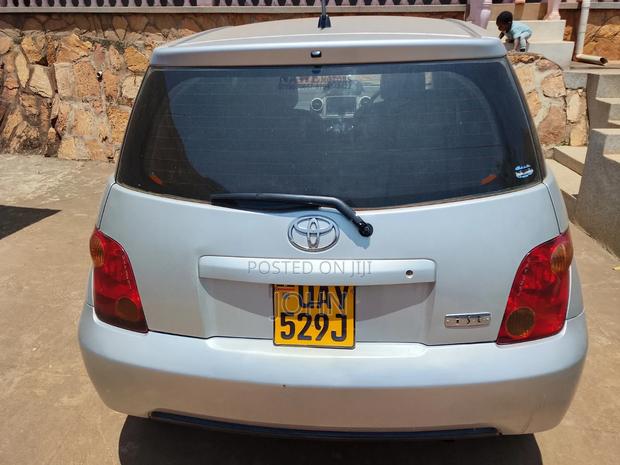 Toyota IST 2002 Gray