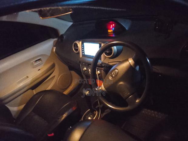 Toyota IST 2002 Gray