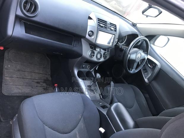 Toyota RAV4 2008 Blue