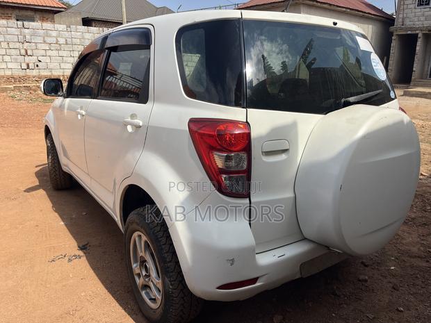 Toyota Rush 1.5 AWD 2009 White