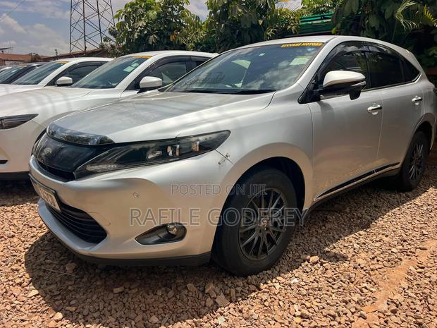 Toyota Harrier 2016 Silver