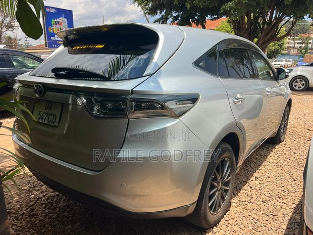 Toyota Harrier 2016 Silver