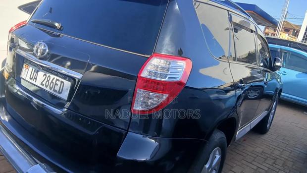 Toyota Vanguard 2009 Black