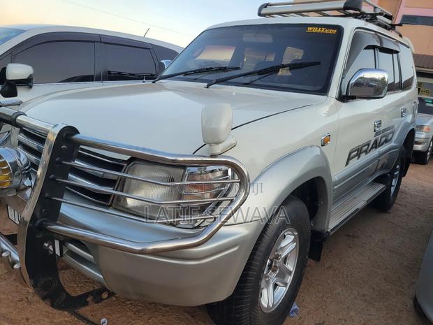 Toyota Land Cruiser Prado 3.0 D-4D 5dr 2000 White
