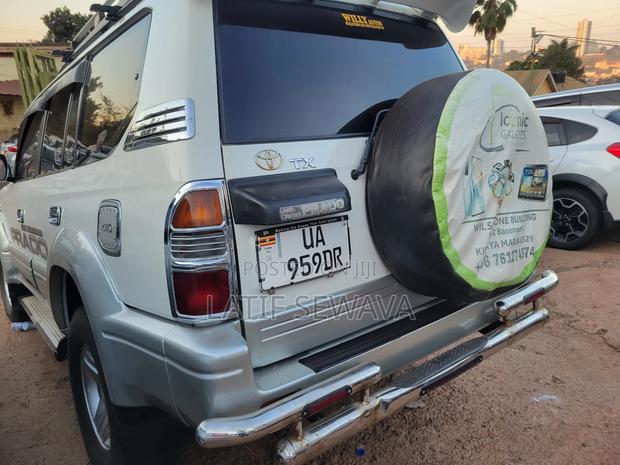 Toyota Land Cruiser Prado 3.0 D-4D 5dr 2000 White