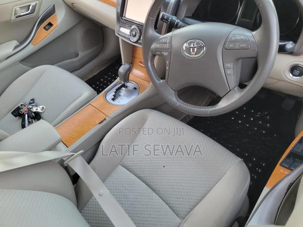 Toyota Premio 1.8 AWD 2008 Silver