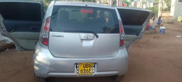 Toyota Passo 2005 Silver