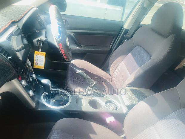 Subaru Legacy 2.0 G 2008