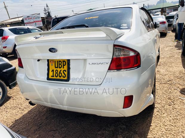 Subaru Legacy 2.0 G 2008
