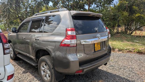 Toyota Land Cruiser Prado 2014