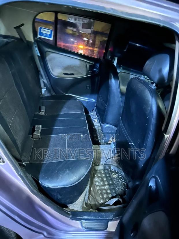 Toyota Vitz 2002