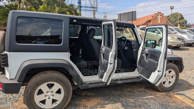 Jeep Wrangler 2018 White