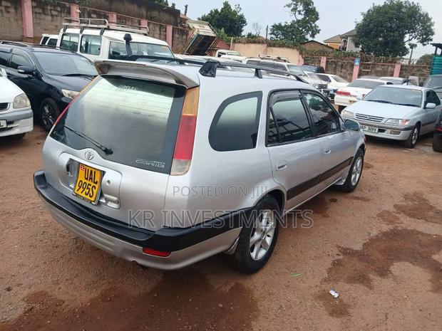 Toyota Carib 2000 Silver