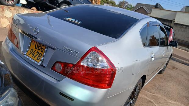 Nissan Fuga 2005 Silver
