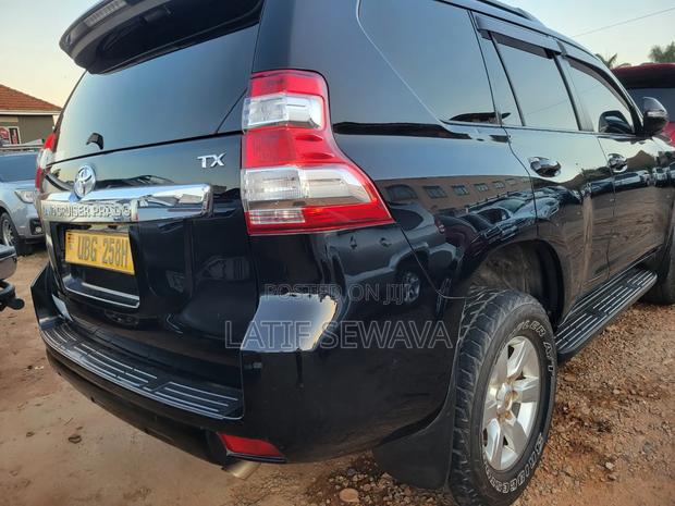 Toyota Land Cruiser Prado 2.7 2017 Black