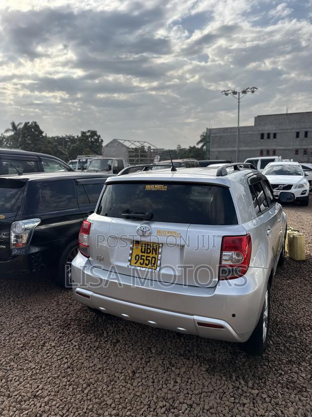 Toyota IST 2009 Silver