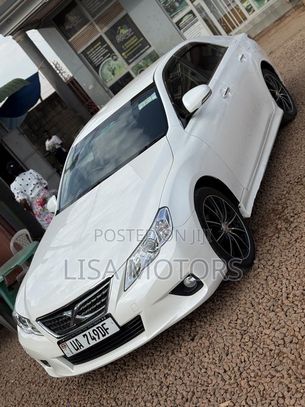 Toyota Mark X 2.5 AWD 2011 White