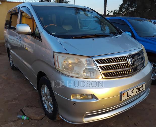Toyota Alphard 2005 Silver