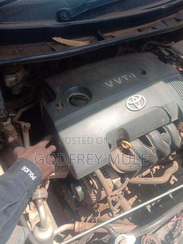Toyota Corolla Fielder 2006 Silver