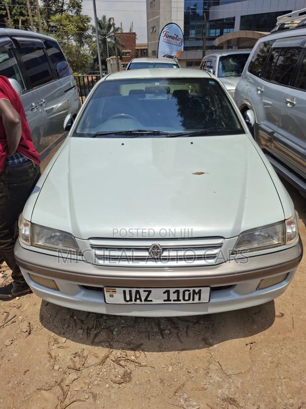 Toyota Corona Premio 1998 White