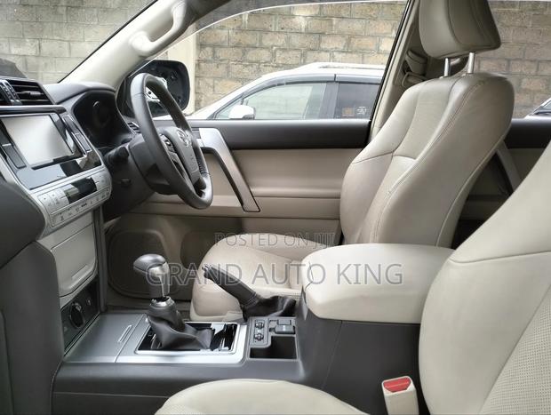 Toyota Land Cruiser Prado 2018 White