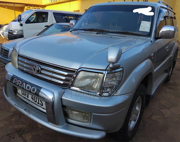 Toyota Land Cruiser Prado 2002 Silver