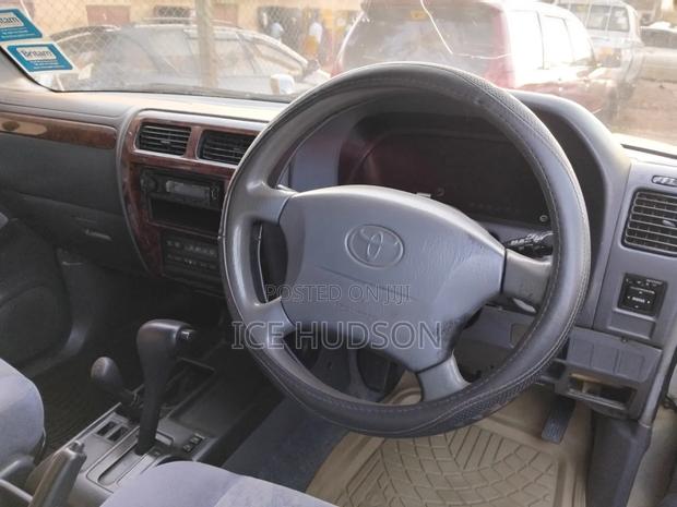 Toyota Land Cruiser Prado 2002 Silver
