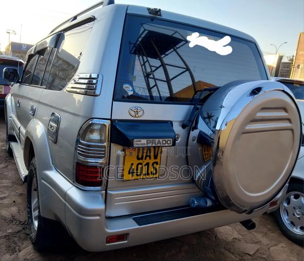 Toyota Land Cruiser Prado 2002 Silver