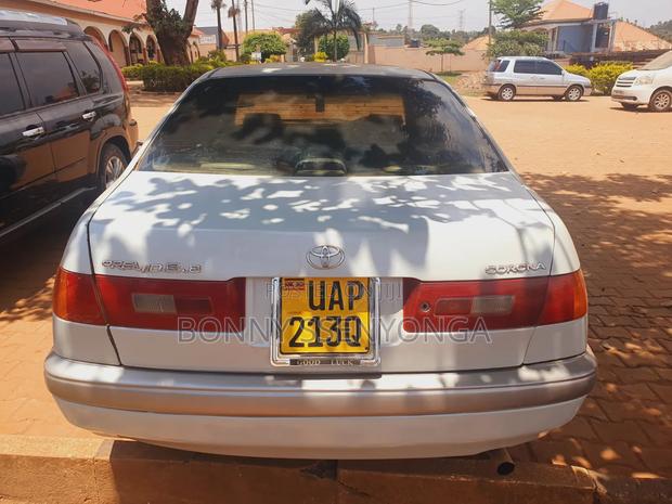 Toyota Corona Premio 2000 Silver