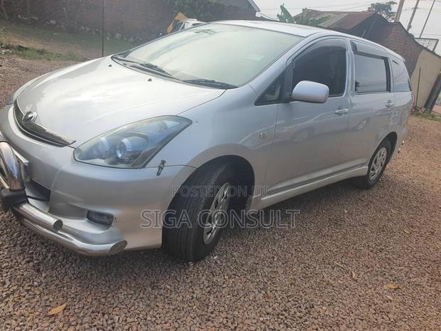 Toyota Wish 2007 Silver