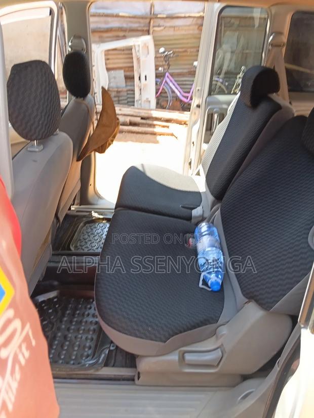 Toyota Sienta 1.5 AWD 2008 Silver