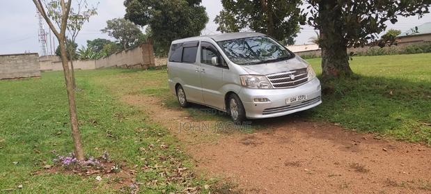 Toyota Alphard 2.4 Petrol FWD 2003 Brown