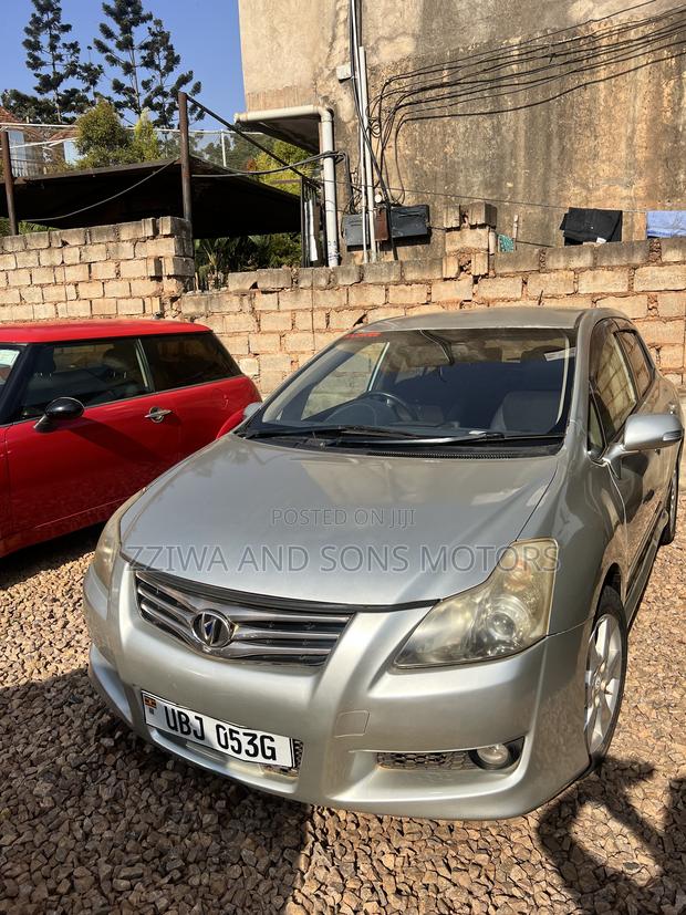 Toyota Blade 2008 Silver