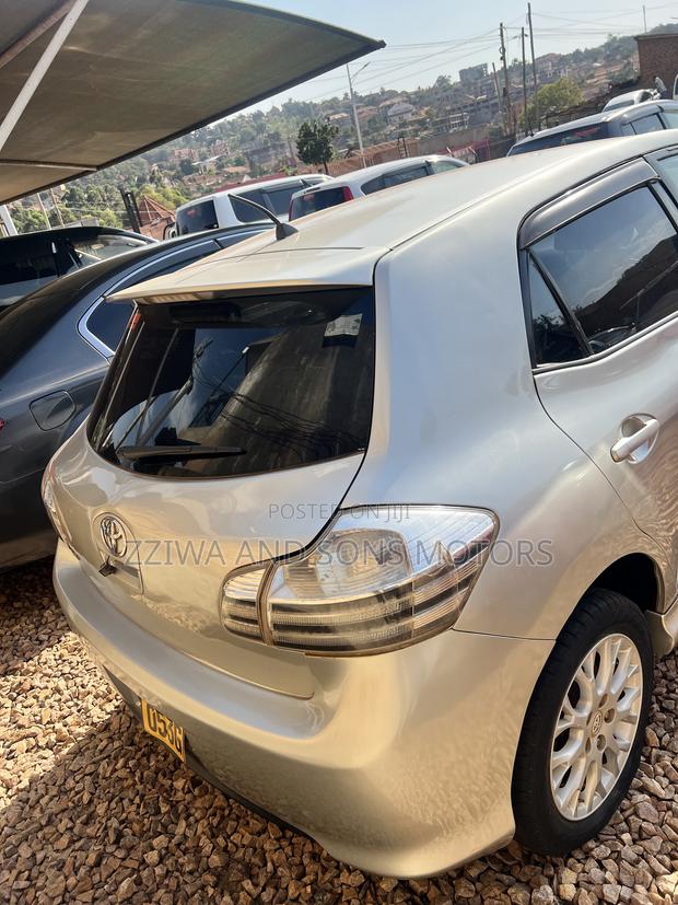 Toyota Blade 2008 Silver
