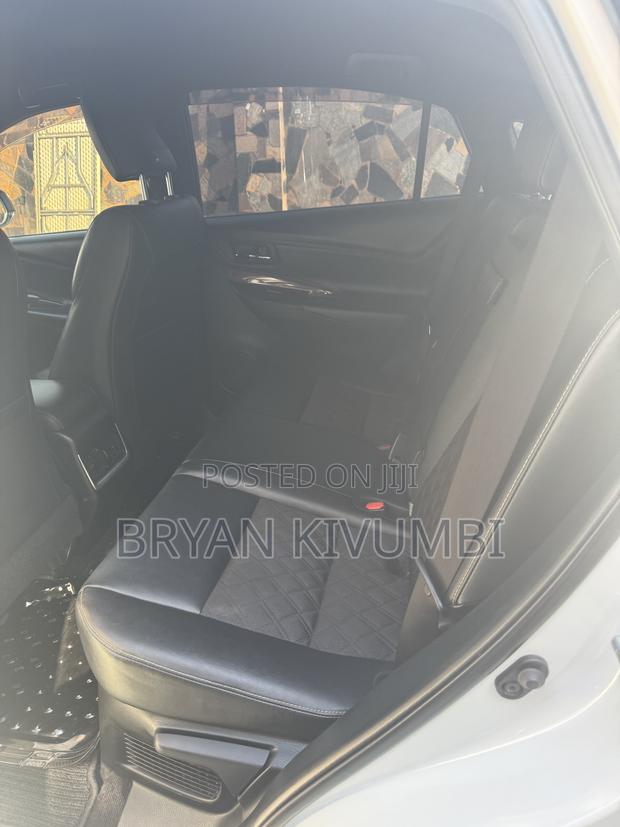 Toyota Harrier 2016 White