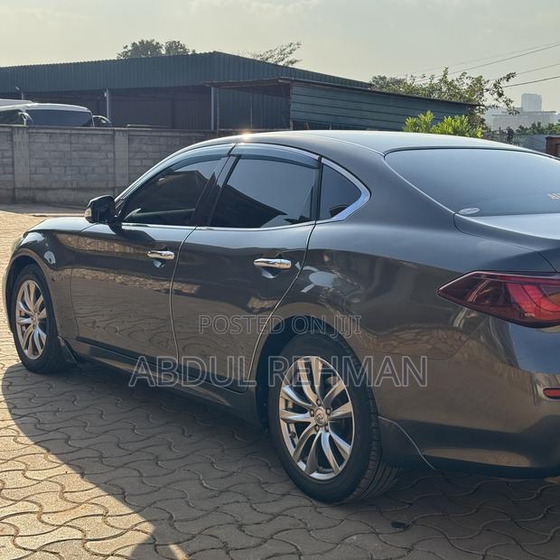 Infiniti Q70 2015 Brown