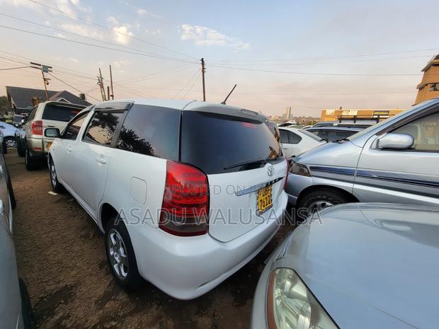 Toyota Wish 2007 White