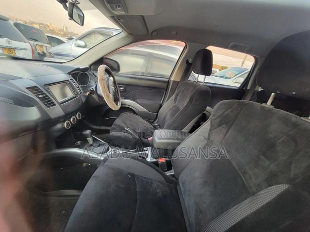 Mitsubishi Outlander 2012 Gray