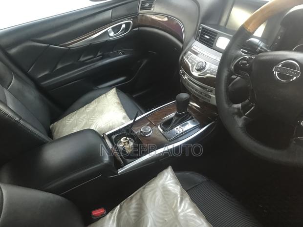 Nissan Fuga 2013 Black