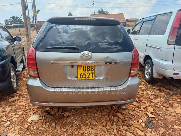 Toyota Wish 2006 Gray