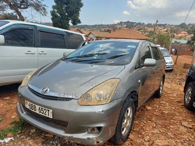 Toyota Wish 2006 Gray