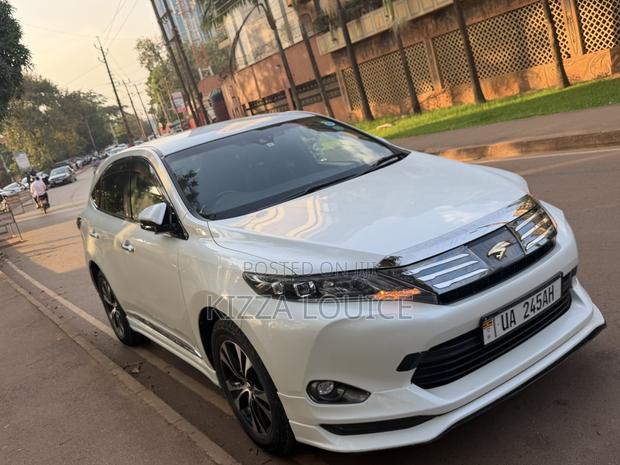 Toyota Harrier 2018 White