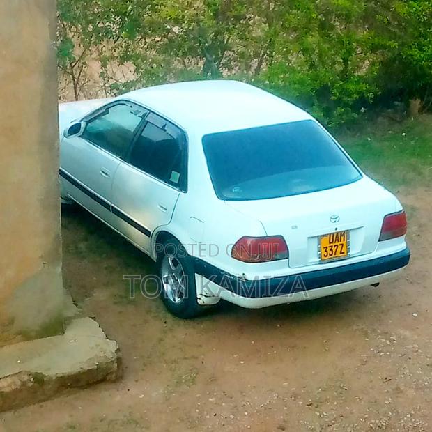 Toyota Premio 1.8 AWD 2002 White