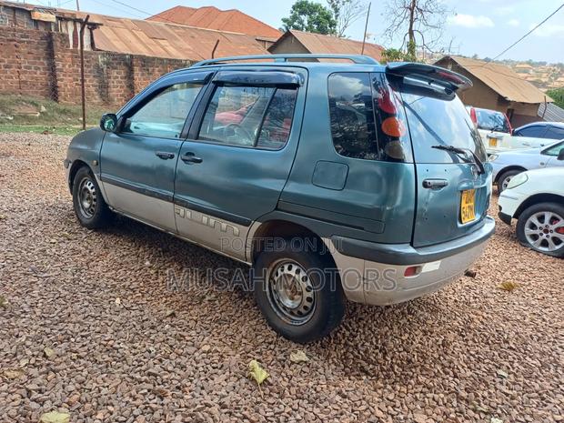 Toyota Raum 1.5 FWD 1997 Green