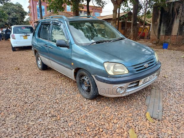 Toyota Raum 1.5 FWD 1997 Green