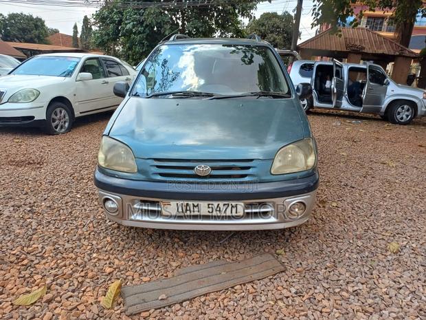 Toyota Raum 1.5 FWD 1997 Green