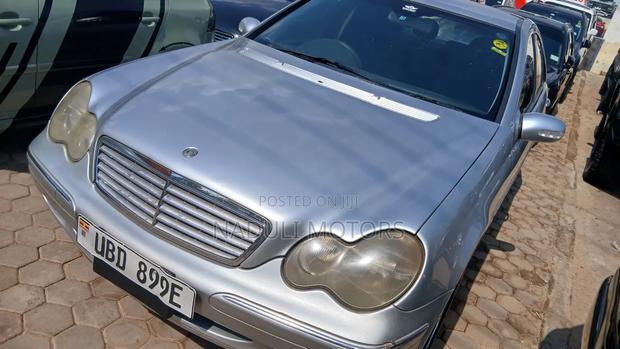 Mercedes-Benz C180 2005 Silver